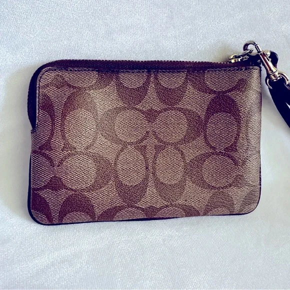 Coach Signature Leather Corner Zip Khaki Cherry Wristlet - Picture 11 of 16